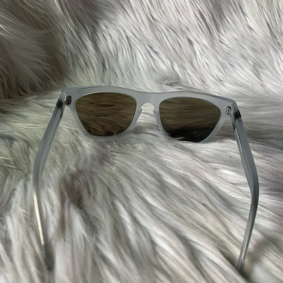 New Westward Leaning Olivia Palermo Mirror Sunglasses